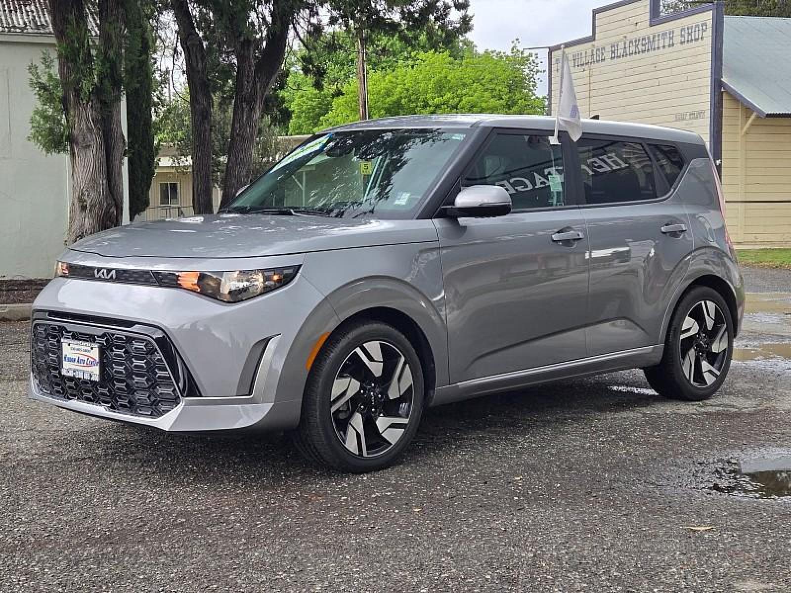 2023 STEEL /BLACK Kia Soul (KNDJ53AU4P7) with an 4-Cyl 2.0 Liter engine, Automatic i-VT transmission, located at 246 E Walker St., Orland, 95963, (530) 865-5800, 39.747589, -122.178398 - Photo #2