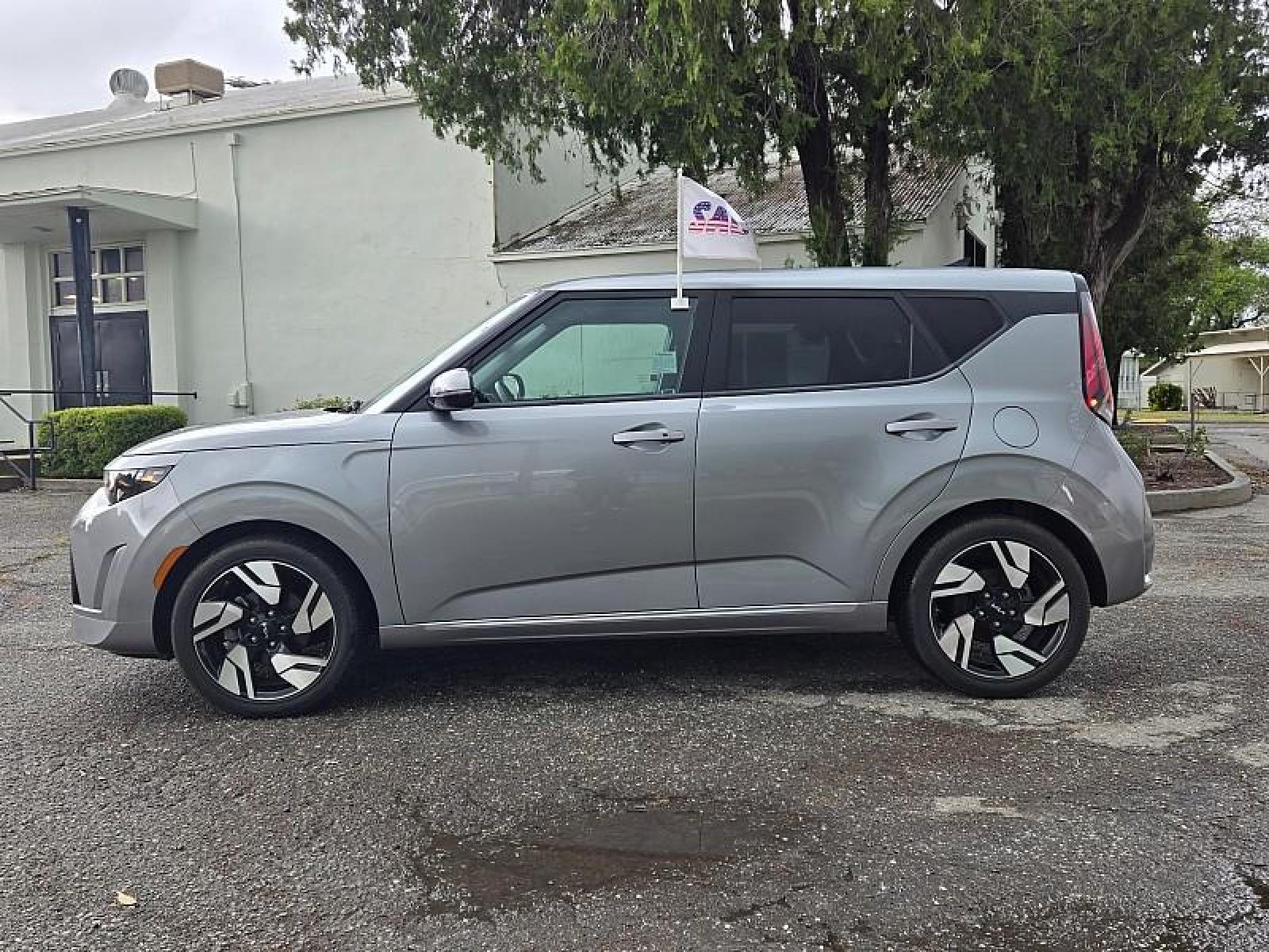2023 STEEL /BLACK Kia Soul (KNDJ53AU4P7) with an 4-Cyl 2.0 Liter engine, Automatic i-VT transmission, located at 246 E Walker St., Orland, 95963, (530) 865-5800, 39.747589, -122.178398 - Photo #3