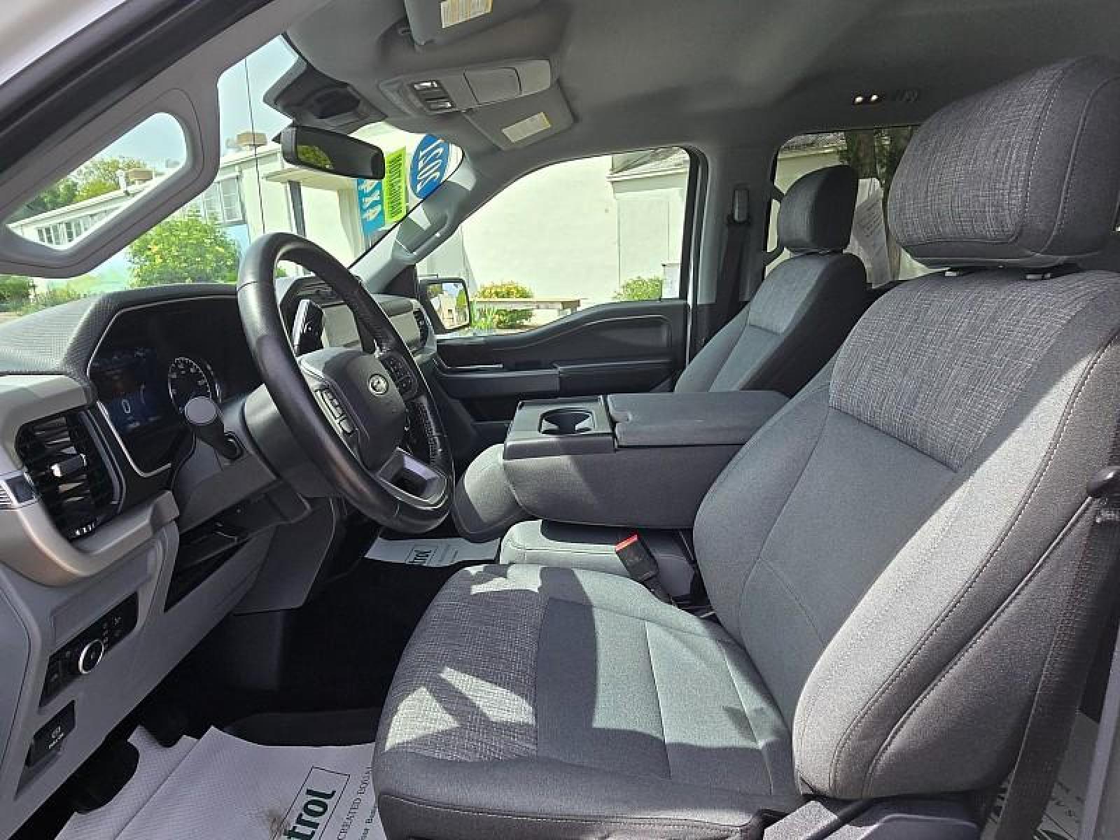 2021 WHITE /gray Ford F-150 4WD (1FTFW1E54MK) with an V8 Flex Fuel 5.0 Liter engine, Automatic 10-Spd transmission, located at 246 E Walker St., Orland, 95963, (530) 865-5800, 39.747589, -122.178398 - Photo #10