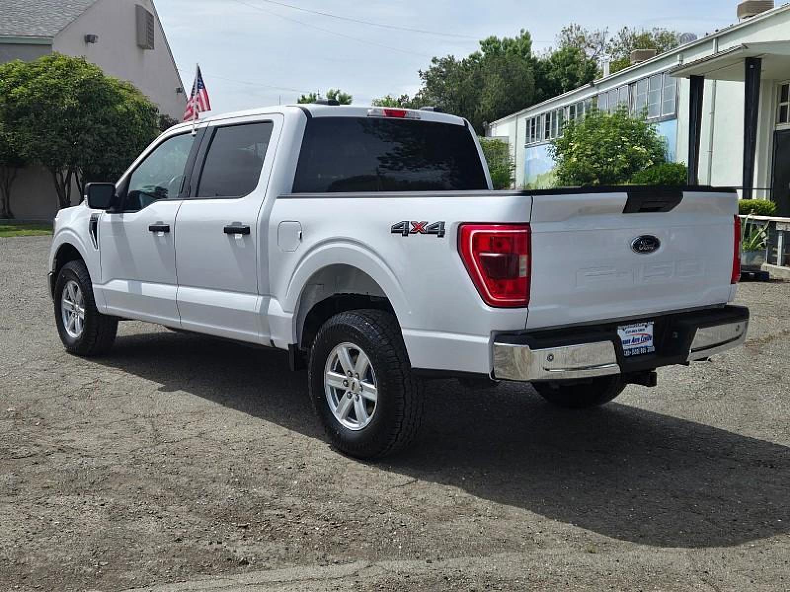 2021 WHITE /gray Ford F-150 4WD (1FTFW1E54MK) with an V8 Flex Fuel 5.0 Liter engine, Automatic 10-Spd transmission, located at 246 E Walker St., Orland, 95963, (530) 865-5800, 39.747589, -122.178398 - Photo #3