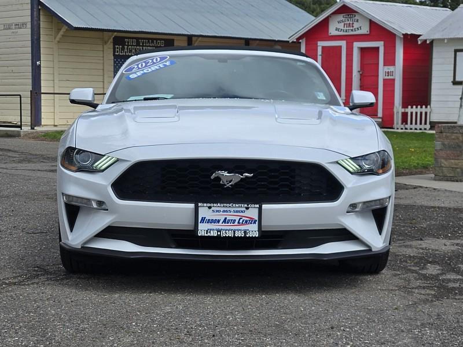 2020 WHITE /black Ford Mustang (1FATP8UH4L5) with an 4-Cyl Turbo EcoBoost 2.3 Liter engine, Automatic 10-Spd w/SelectShift transmission, located at 246 E Walker St., Orland, 95963, (530) 865-5800, 39.747589, -122.178398 - Photo #1