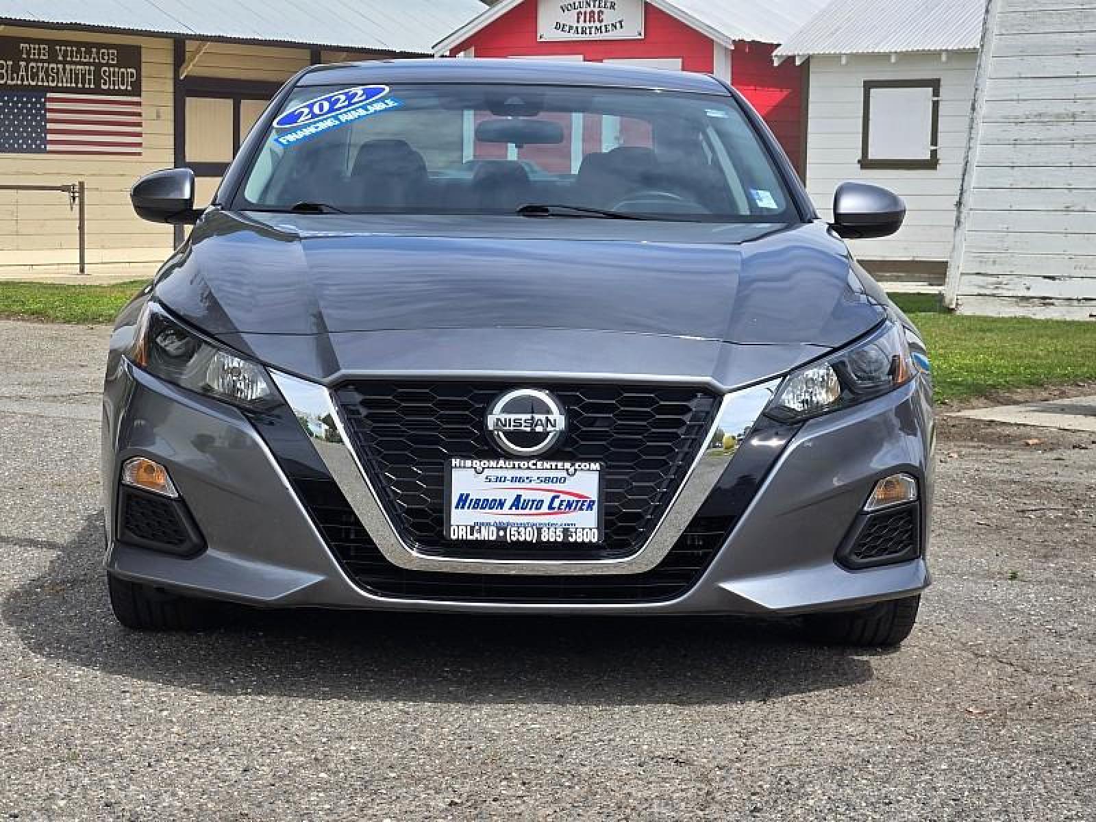 2022 GRAY Nissan Altima (1N4BL4BV8NN) with an 4-Cyl 2.5 Liter engine, Automatic Xtronic CVT transmission, located at 246 E Walker St., Orland, 95963, (530) 865-5800, 39.747589, -122.178398 - Photo #1