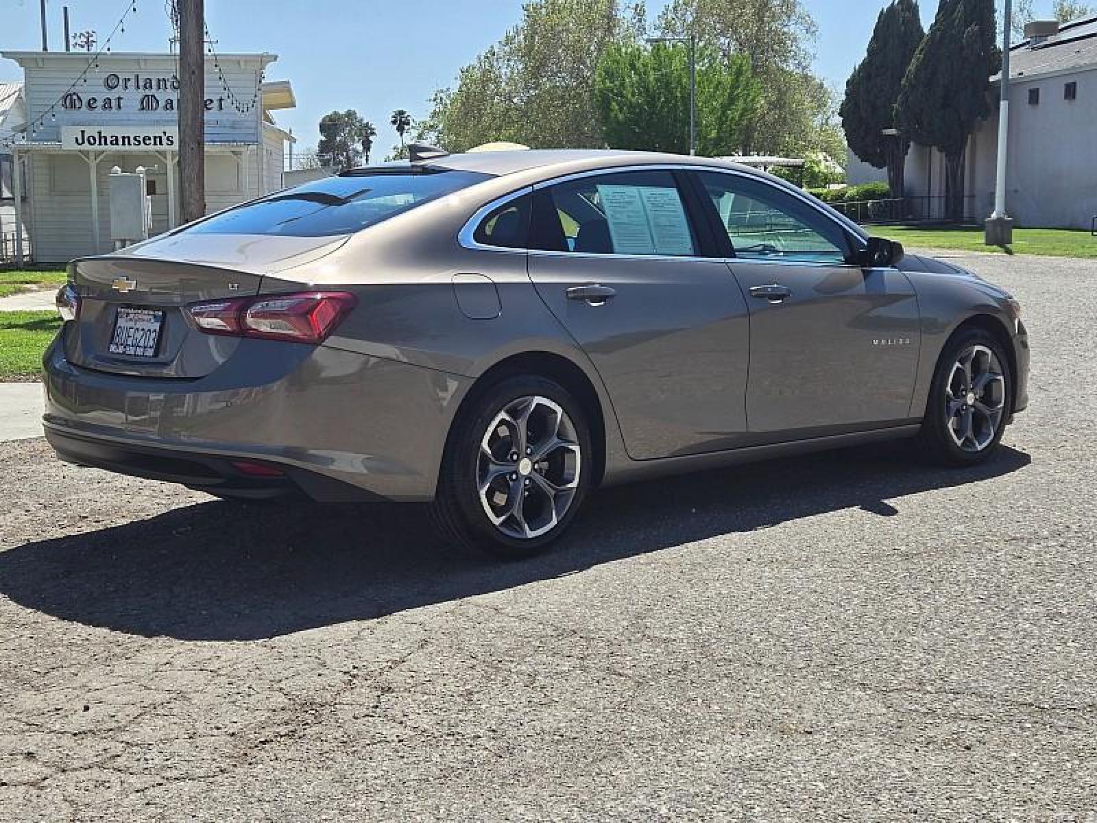 2020 GRAY Chevrolet Malibu (1G1ZD5STXLF) with an 4-Cyl Turbo 1.5 Liter engine, Automatic CVT transmission, located at 246 E Walker St., Orland, 95963, (530) 865-5800, 39.747589, -122.178398 - Photo #6