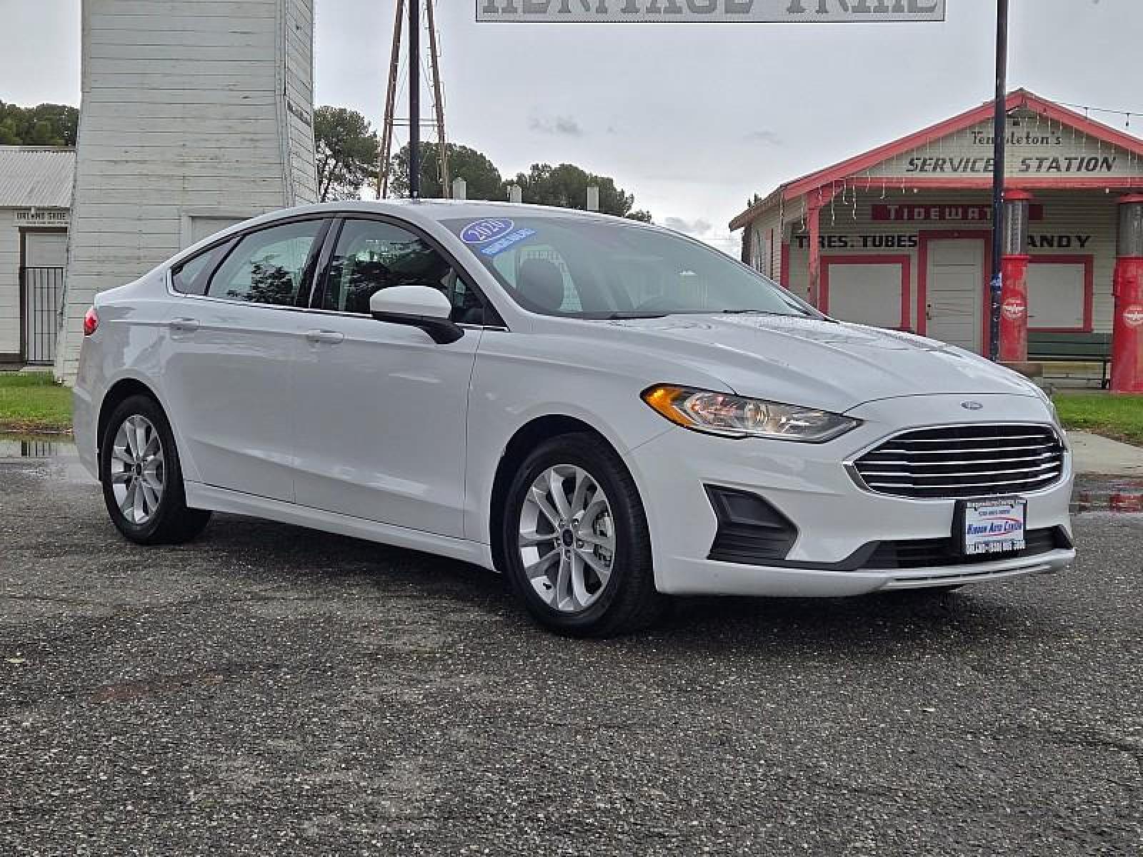 2020 WHITE Ford Fusion (3FA6P0HDXLR) with an 4-Cyl EcoBoost Turbo 1.5 Liter engine, Automatic 6-Spd w/SelectShift transmission, located at 246 E Walker St., Orland, 95963, (530) 865-5800, 39.747589, -122.178398 - Photo #0