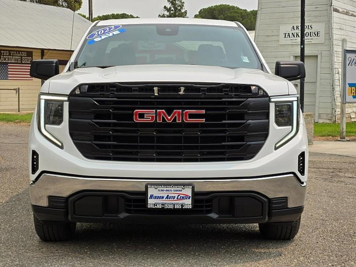 2022 WHITE GMC Sierra 1500 2WD (1GTRHAEK8NZ) , Automatic 8-Spd transmission, located at 246 E Walker St., Orland, 95963, (530) 865-5800, 39.747589, -122.178398 - Photo#1