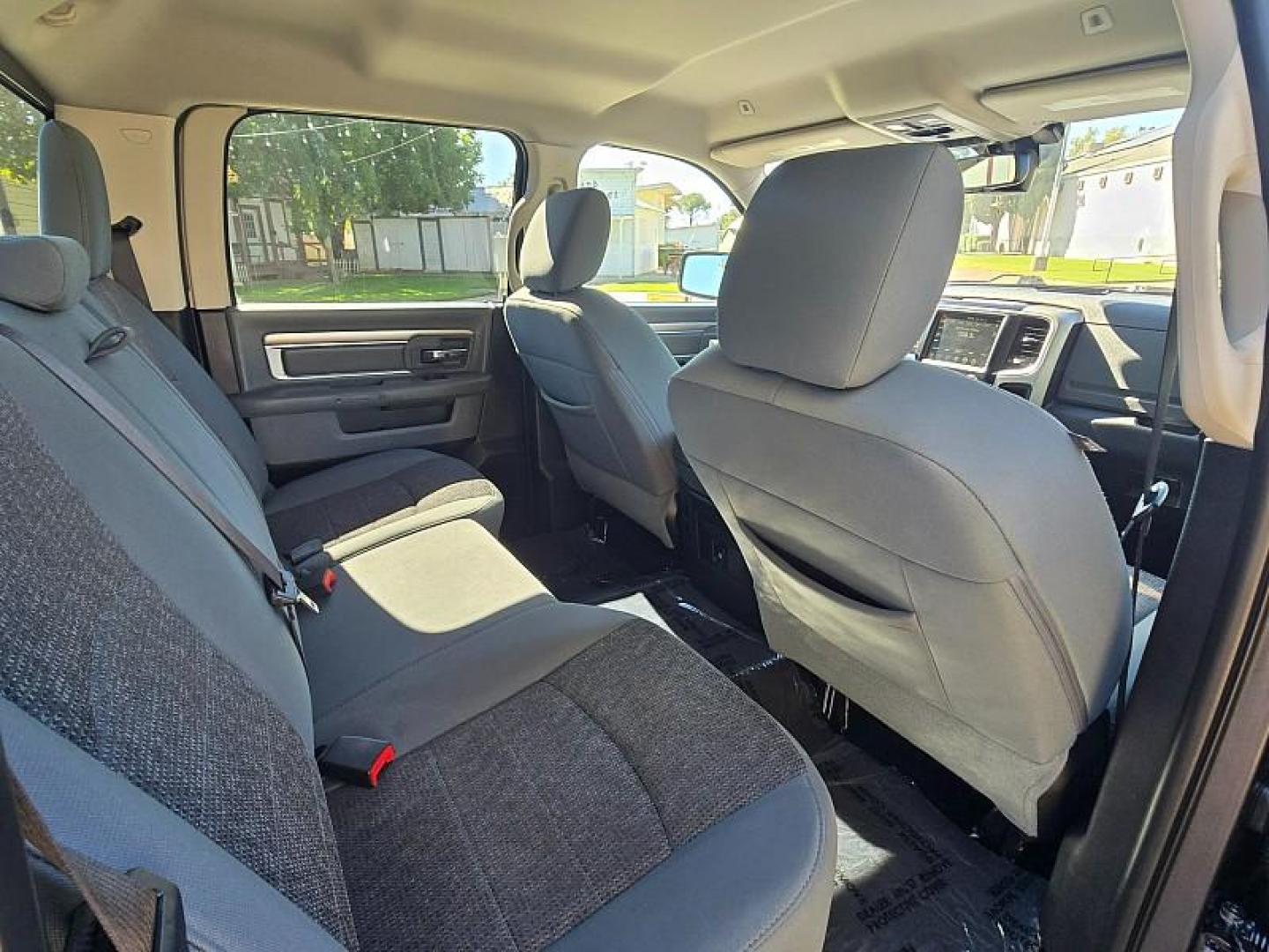 2017 GRAY Ram 1500 4WD (1C6RR7LT3HS) with an V8 HEMI 5.7 Liter engine, Automatic 8-Spd transmission, located at 246 E Walker St., Orland, 95963, (530) 865-5800, 39.747589, -122.178398 - Photo#14