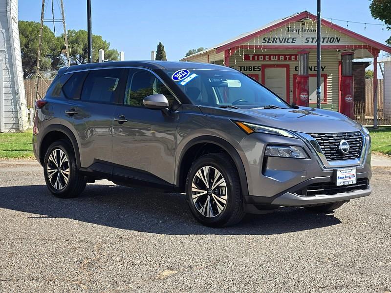 photo of 2022 Nissan Rogue AWD SV