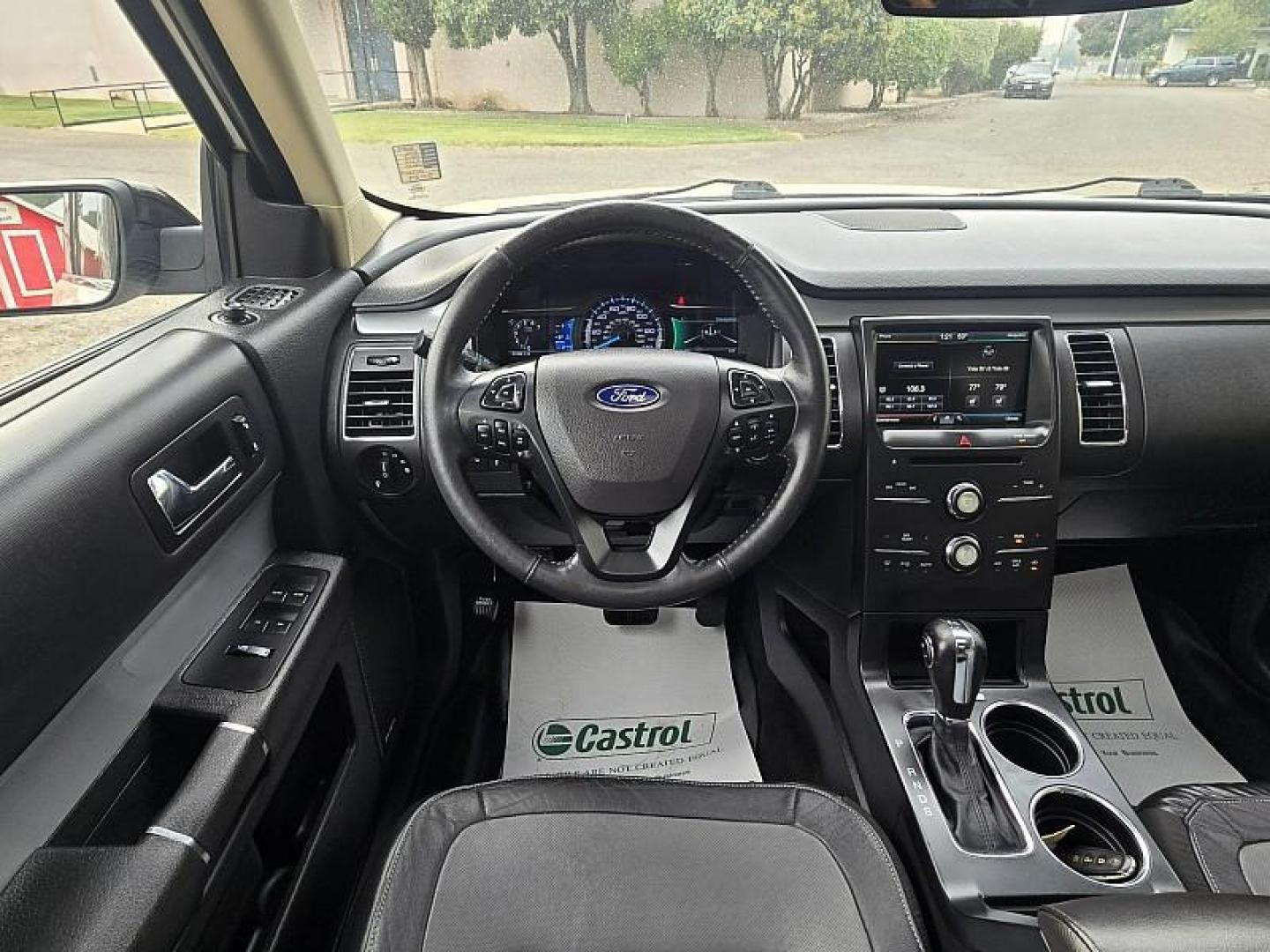 2015 WHITE Ford Flex (2FMGK5C83FB) with an V6 3.5 Liter engine, Automatic 6-Spd w/SelectShift transmission, located at 246 E Walker St., Orland, 95963, (530) 865-5800, 39.747589, -122.178398 - Photo#21