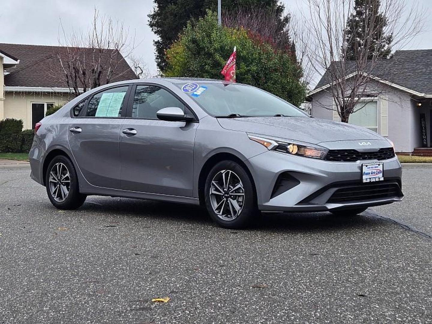 2023 GRAY Kia Forte (3KPF24AD6PE) with an 4-Cyl 2.0 Liter engine, Automatic IVT transmission, located at 246 E Walker St., Orland, 95963, (530) 865-5800, 39.747589, -122.178398 - Photo#0