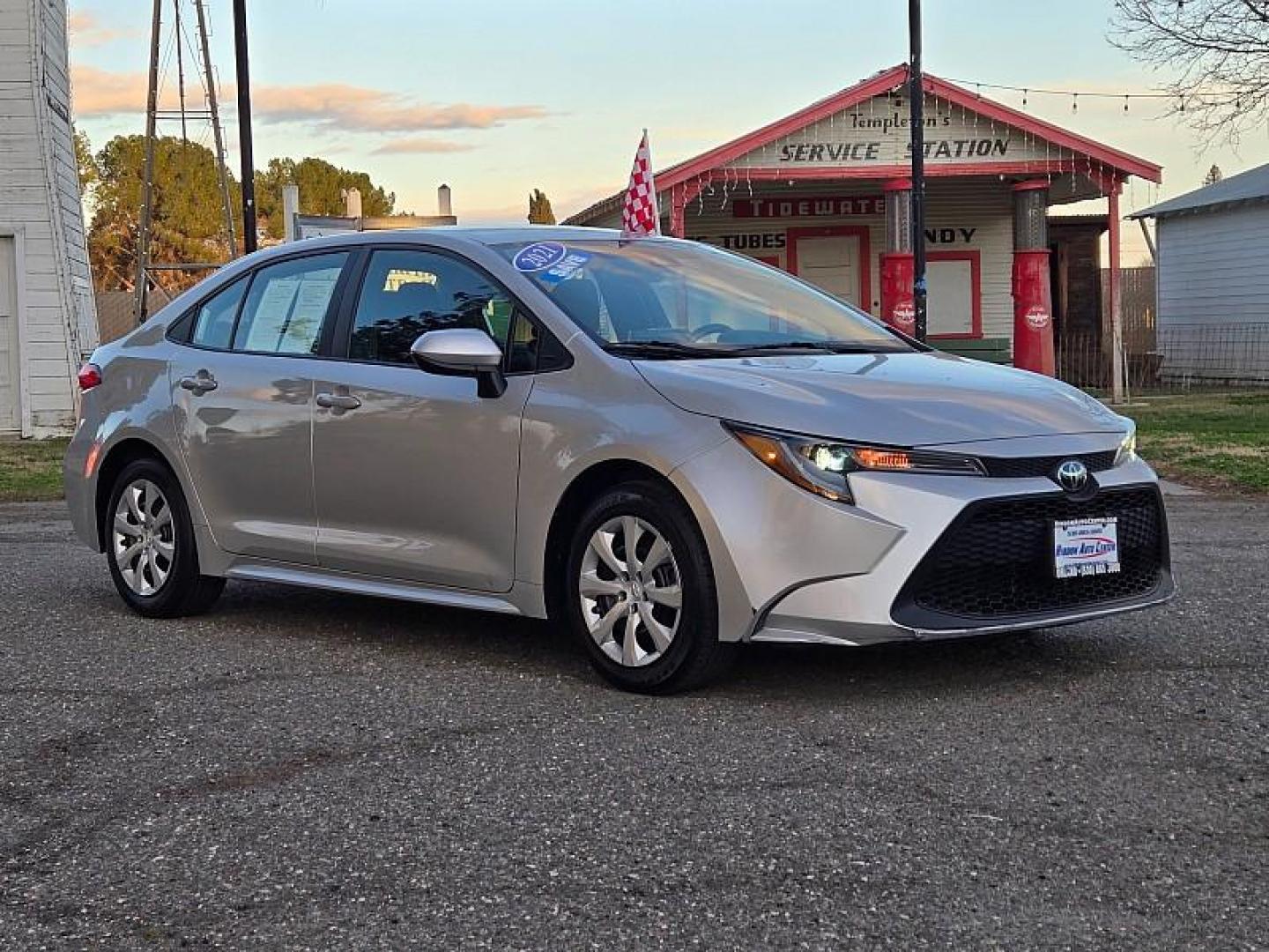 2021 SILVER Toyota Corolla (5YFEPMAE6MP) with an 4-Cyl 1.8 Liter engine, Automatic CVTi-S transmission, located at 246 E Walker St., Orland, 95963, (530) 865-5800, 39.747589, -122.178398 - Photo#0