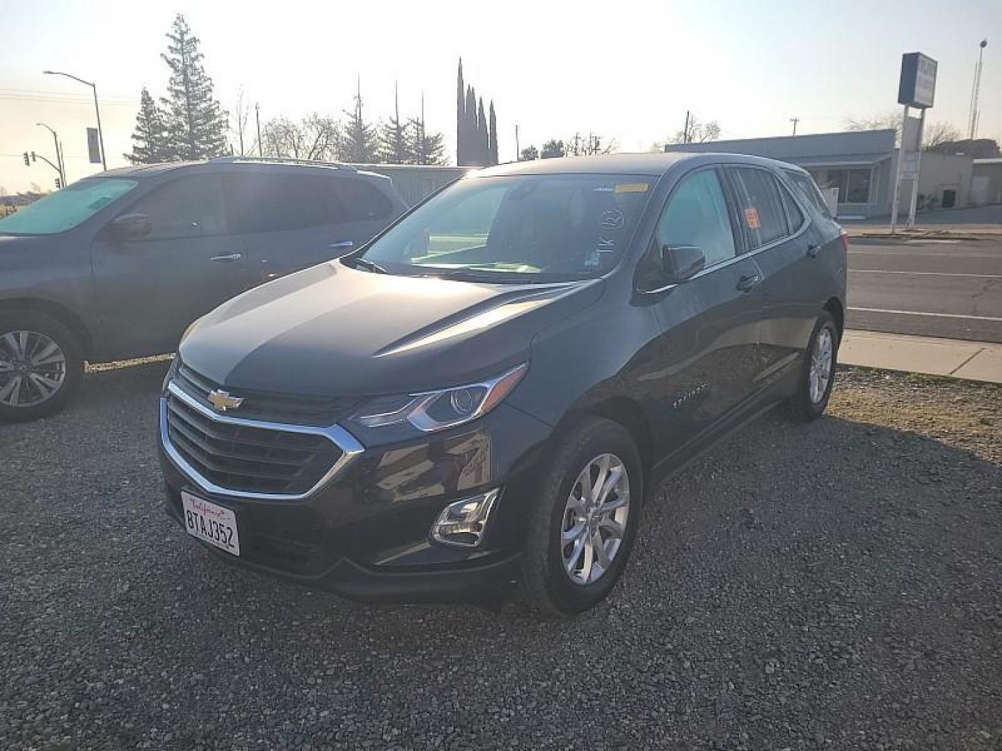 2020 BLACK Chevrolet Equinox (3GNAXKEV5LL) with an 4-Cyl Turbo 1.5 Liter engine, Automatic 6-Spd w/Overdrive transmission, located at 246 E Walker St., Orland, 95963, (530) 865-5800, 39.747589, -122.178398 - Photo#0